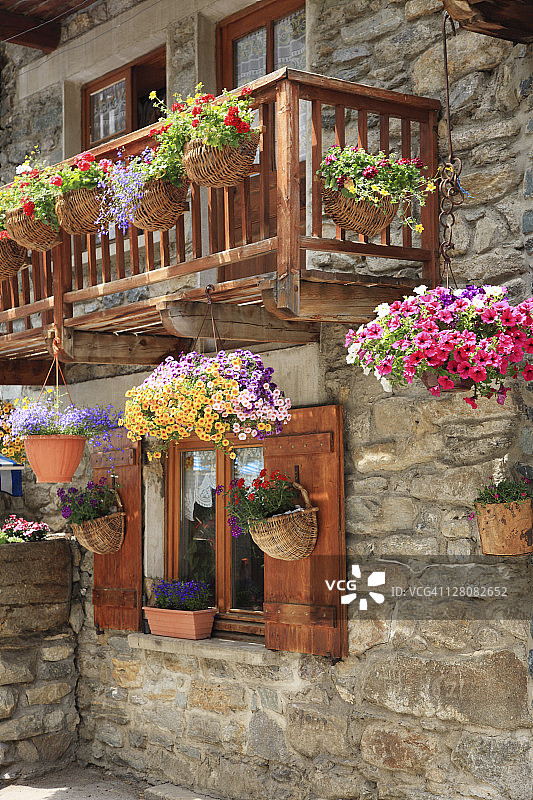 法国萨瓦省瓦努瓦斯国家公园博讷瓦尔图片素材