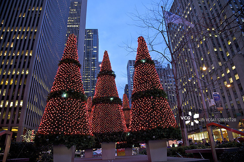 美国纽约美洲大道1211号的节日展示图片素材