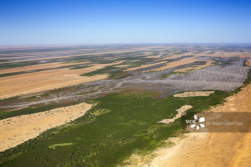 澳大利亚南澳大利亚州辛普森沙漠水景鸟瞰图片素材