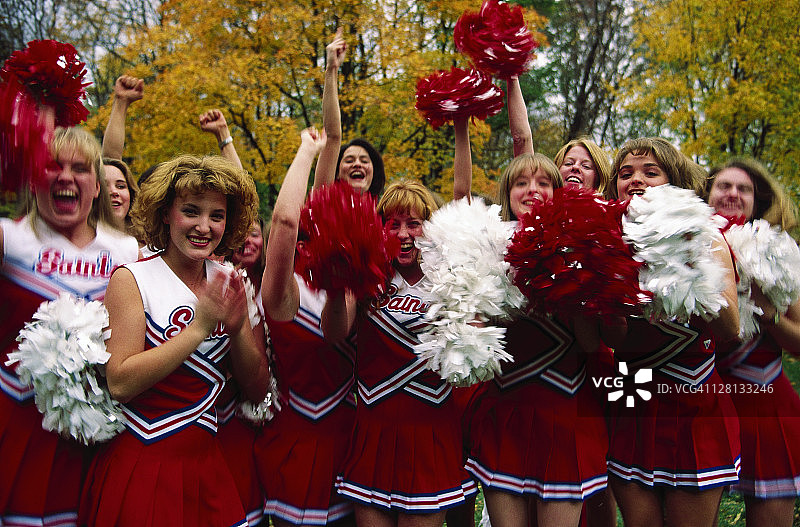 阿奎那学院啦啦队队员图片素材