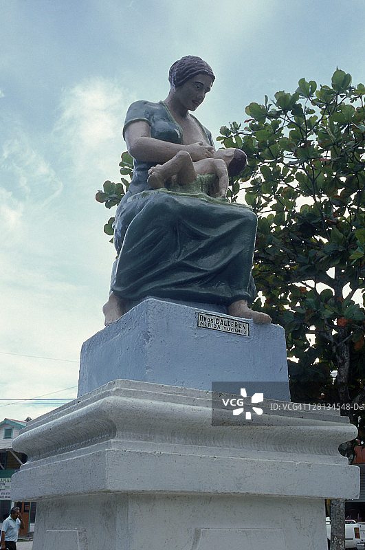 切图马尔哺乳女性雕像图片素材
