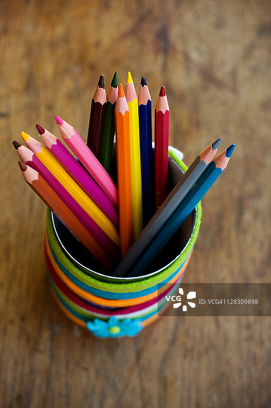 彩色铅笔图片素材
