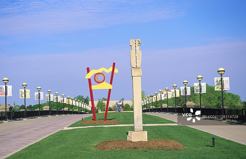 印第安纳波利斯白河州立公园雕塑图片素材