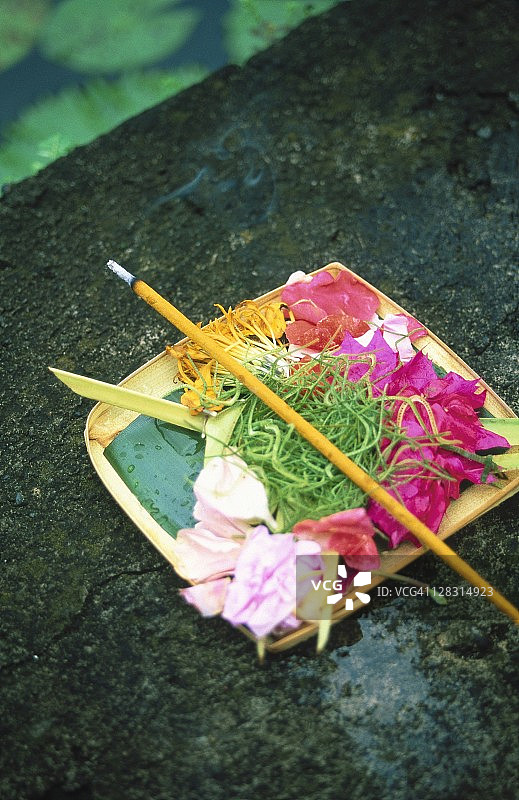 印度尼西亚巴厘岛，敬神祭品图片素材