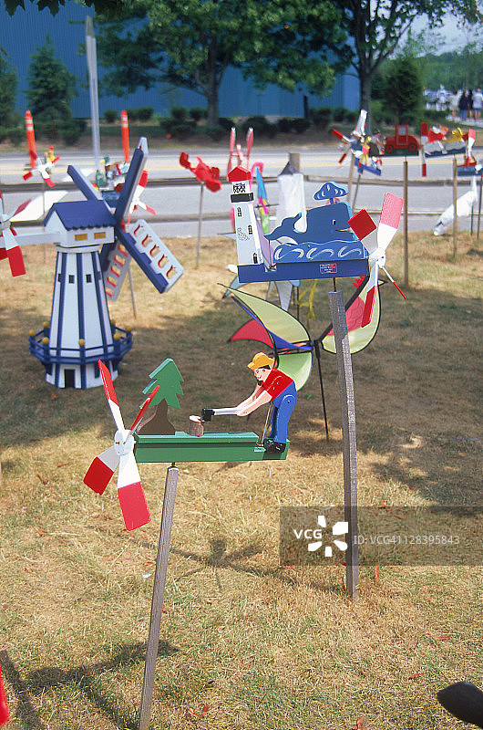 康涅狄格州老神秘村的风车图片素材