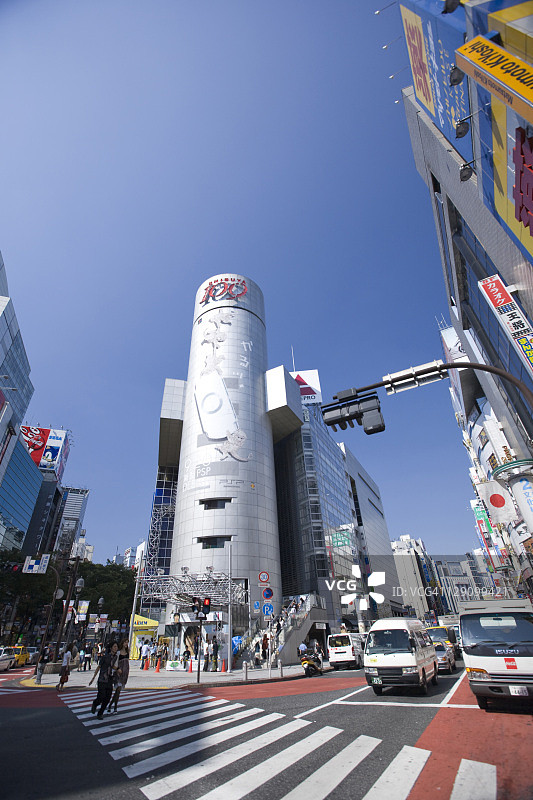 斑马线与涩谷109大厦图片素材