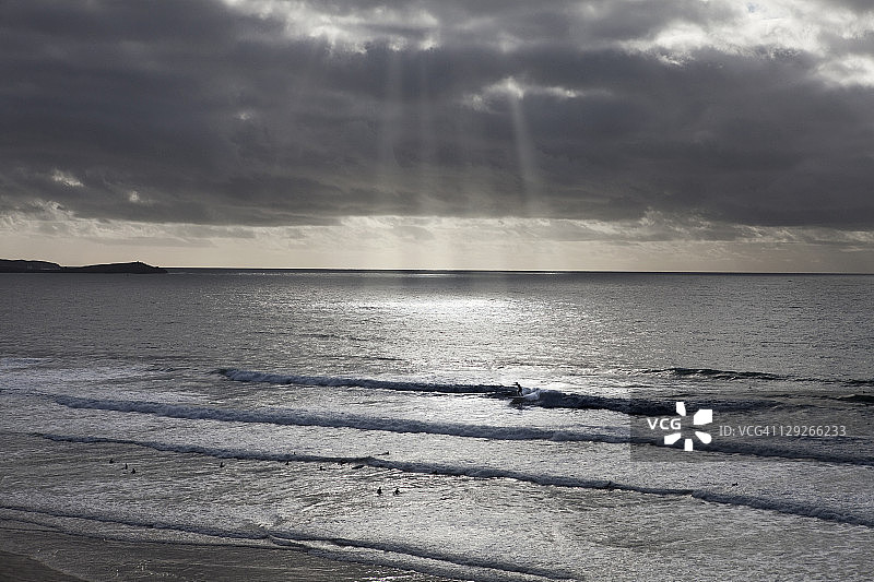 完美的波浪图片素材