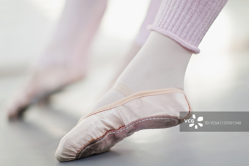 芭蕾舞演员的脚部特写图片素材
