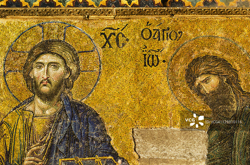 土耳其伊斯坦布尔圣索菲亚清真寺：基督全能者与施洗者约翰镶嵌画图片素材