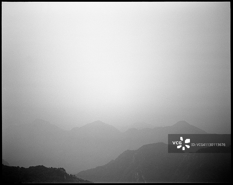 早晨的雾图片素材