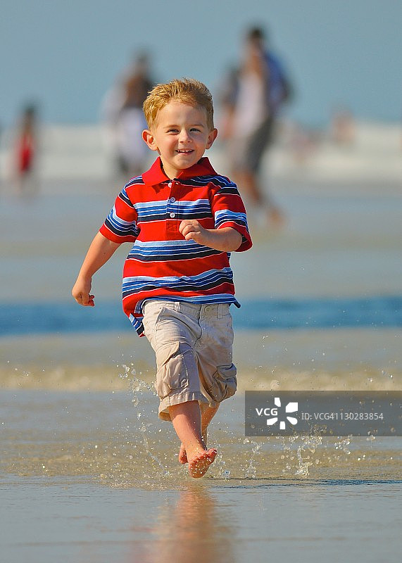 海滩跑步者图片素材