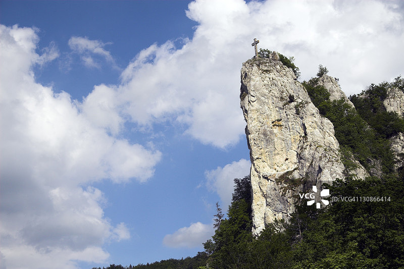 德国巴登-符腾堡州锡格马林根地区，上多瑙河谷的彼得岩图片素材