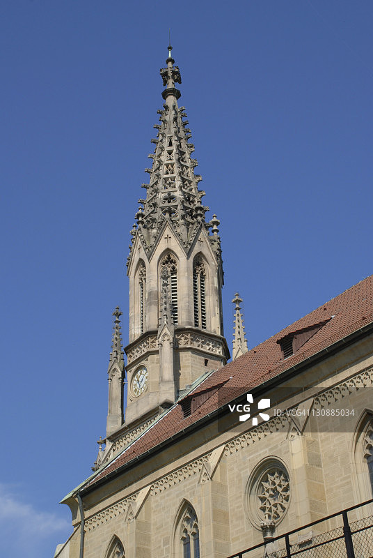 德国斯图加特新哥特式山地教堂塔楼图片素材