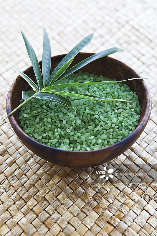 绿色竹筒饭图片素材