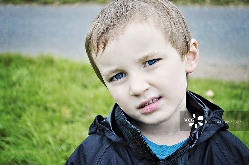 小男孩头像图片素材