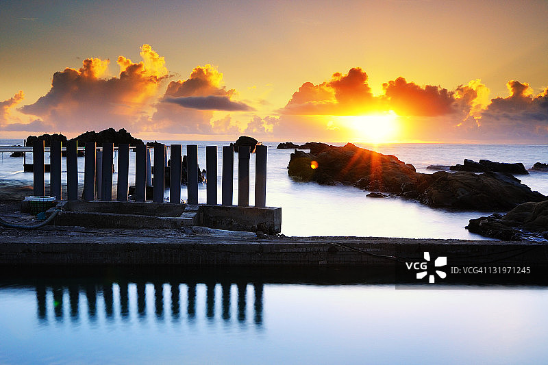 海滨日出图片素材