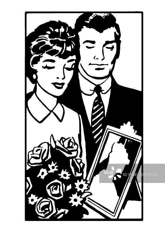 情侣看照片图片素材