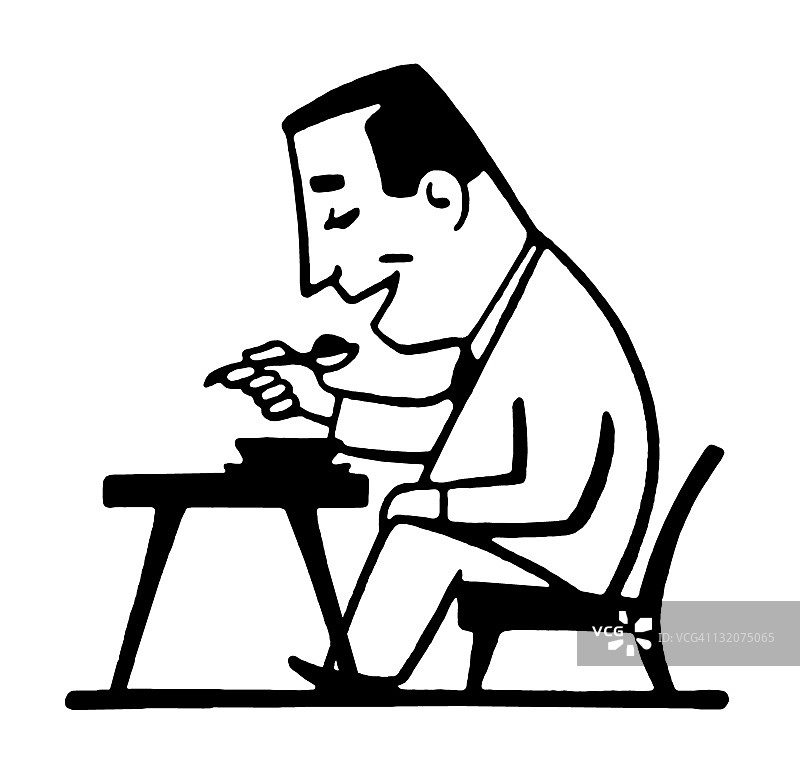 男人正在喝汤图片素材