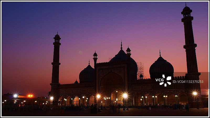 暮光下的贾玛清真寺图片素材