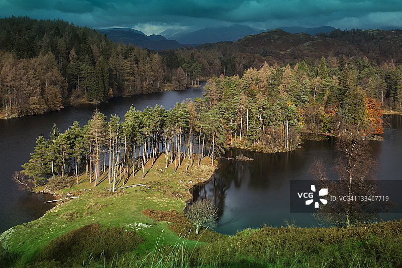 秋日俯瞰潭豪斯图片素材