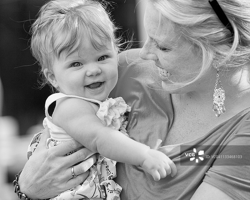 母女的微笑图片素材