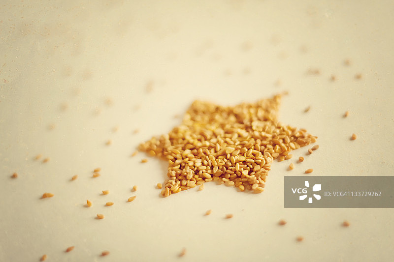 带芝麻的星星图片素材