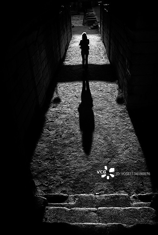 逆光人体图片素材