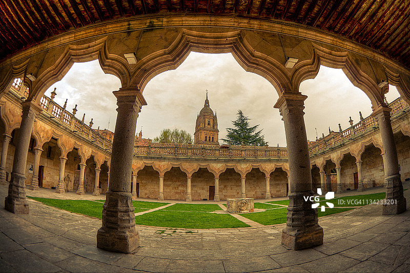 小学校园庭院图片素材