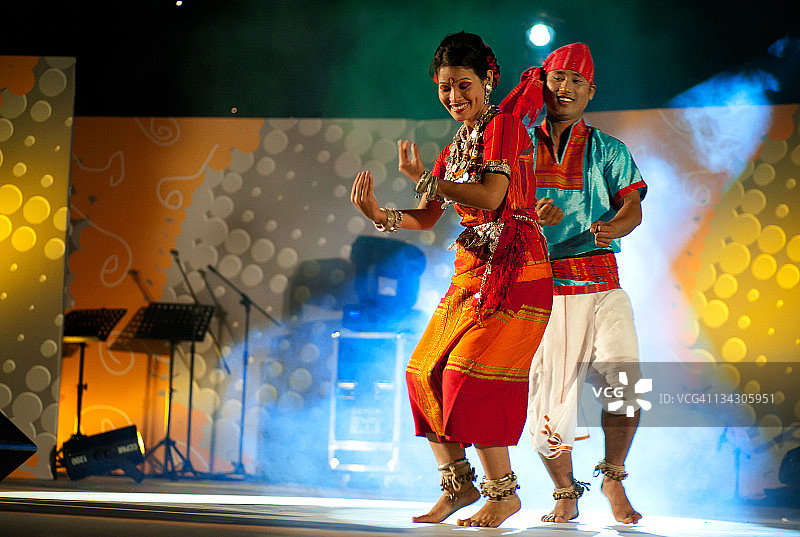 男女跳舞图片素材