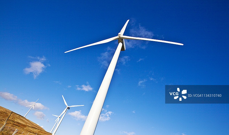 苏格兰的风力涡轮机图片素材