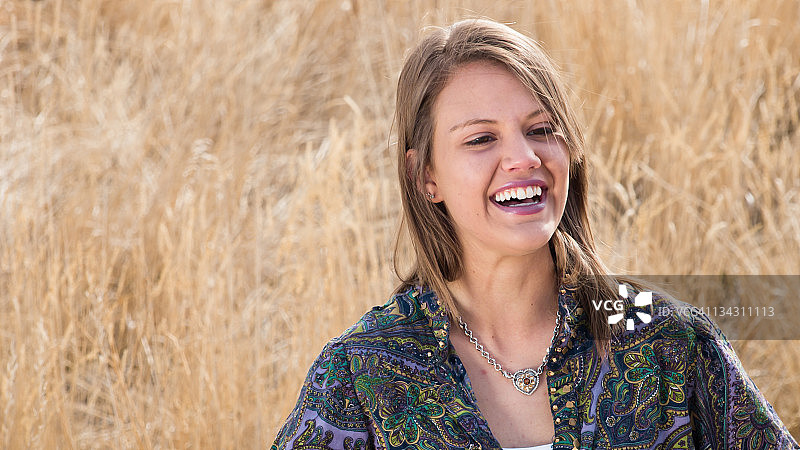 笑的女人图片素材