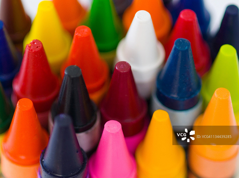 彩色蜡笔笔尖特写图片素材