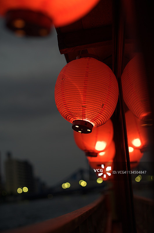 船上的日式灯笼图片素材