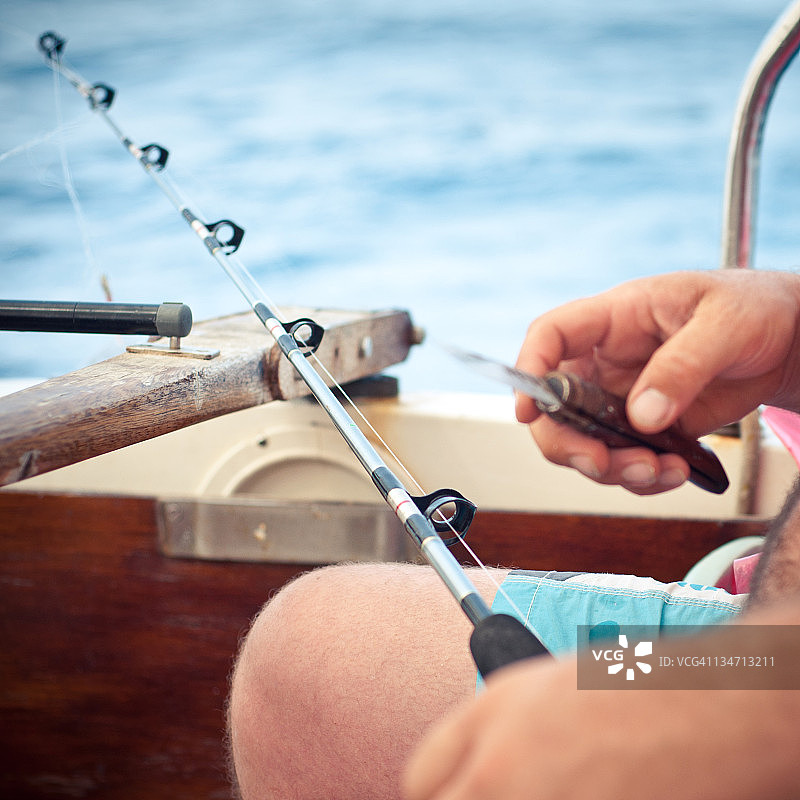 棍棒和小刀图片素材