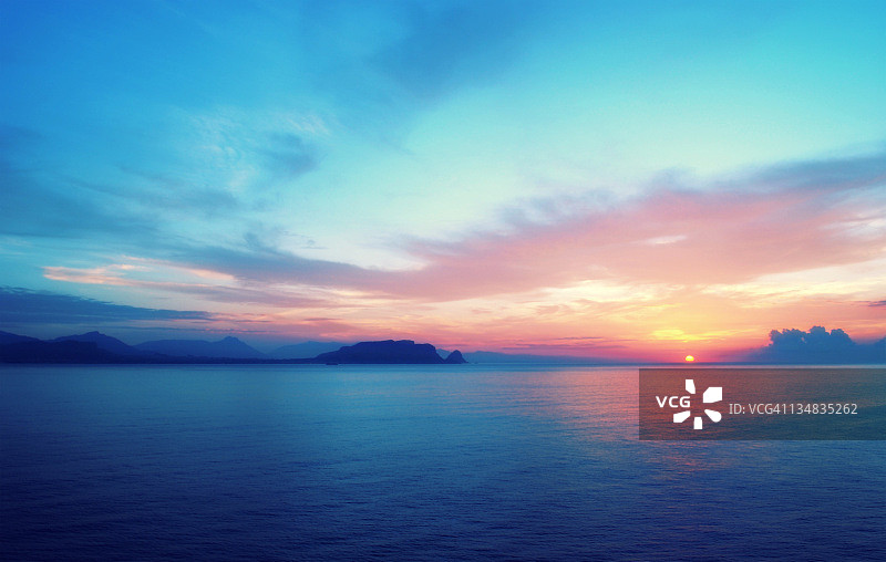 南欧壮丽日出图片素材