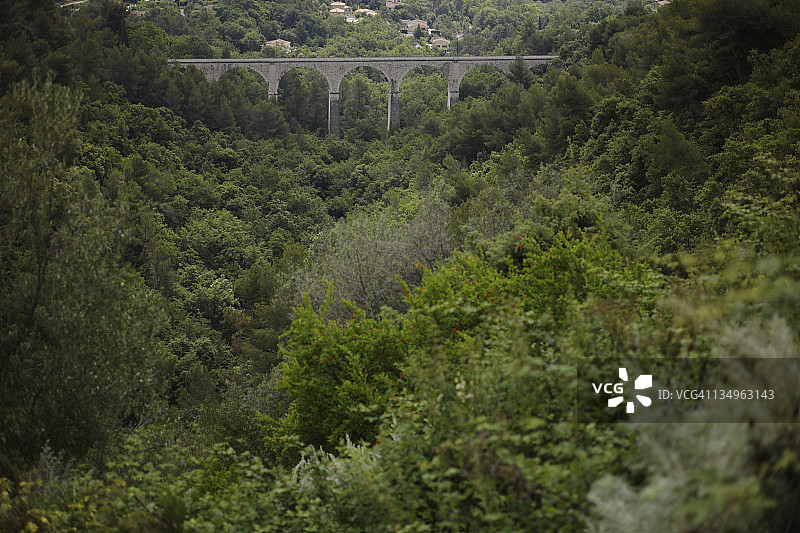 从图雷特-卢眺望桥梁图片素材