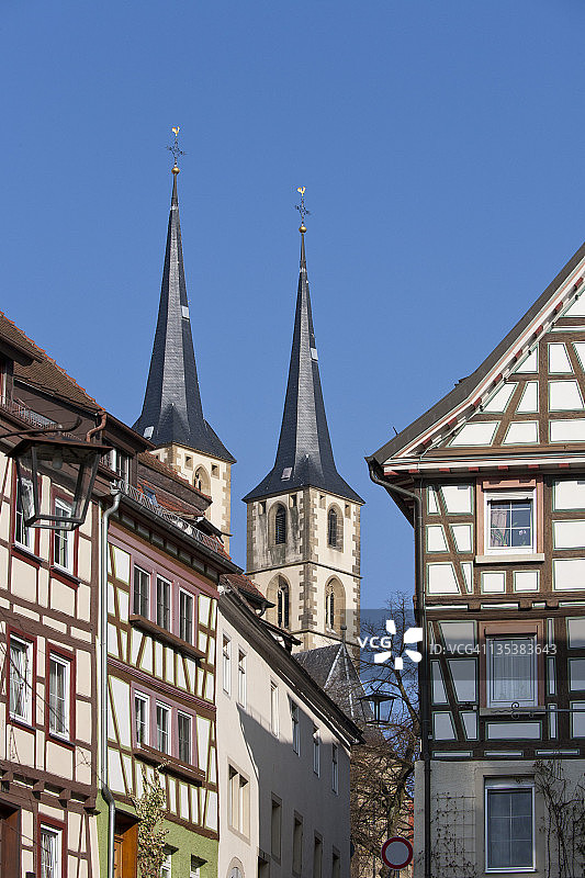 德国巴登-符腾堡州巴特温普芬，教堂和老城景观图片素材