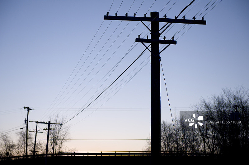 马萨诸塞州东迪尔菲尔德铁路货场沿线的电线图片素材