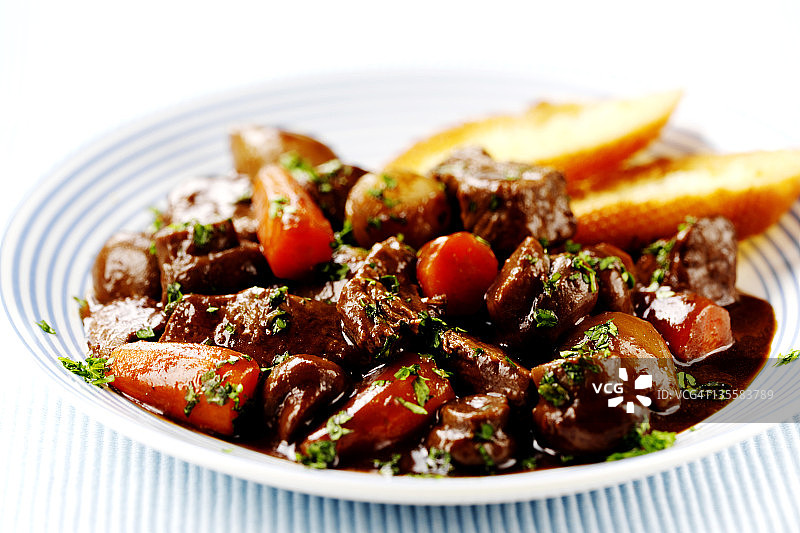 勃艮第红酒炖牛肉图片素材