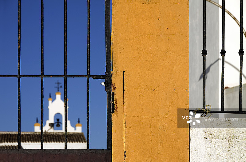 教堂尖顶图片素材