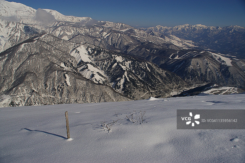 白马村的雪山图片素材