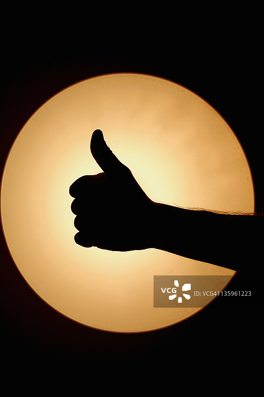 竖起大拇指图片素材