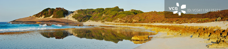 鲑鱼海滩图片素材