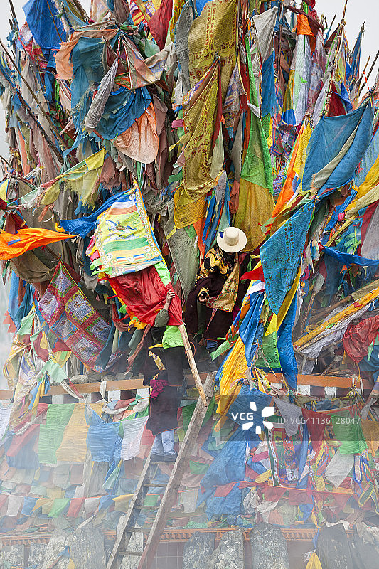 中国四川的藏族风马旗图片素材