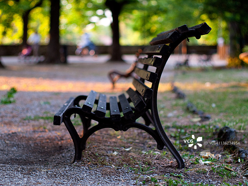 空的长椅图片素材