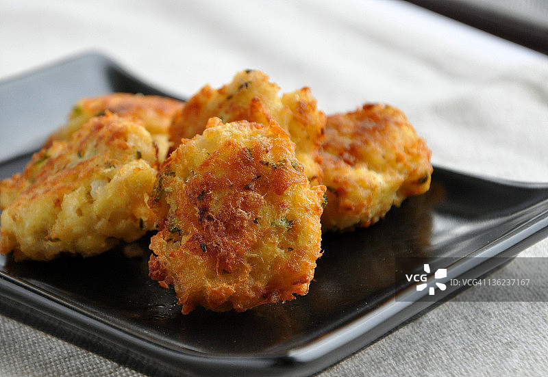 豆腐金枪鱼饼图片素材