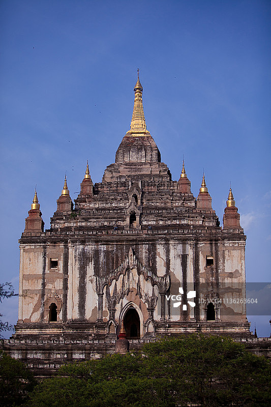 达比纽佛塔图片素材