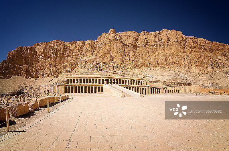 代尔埃尔-巴哈里 - 哈特谢普苏特神庙图片素材