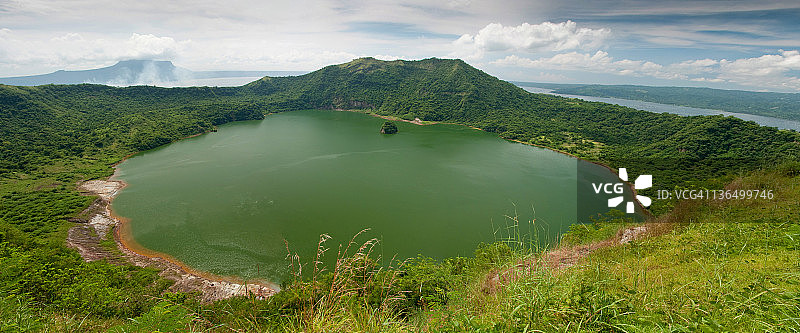火山口湖图片素材