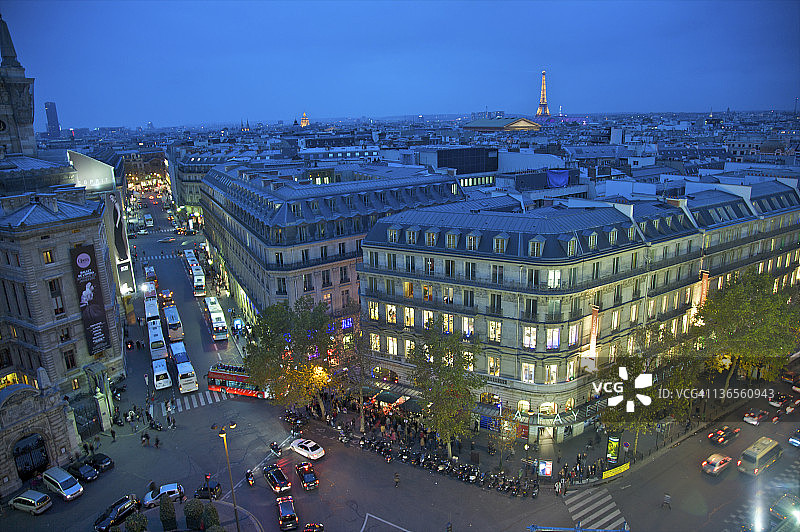 俯视相交的街道图片素材